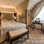 Hotel Ostaniec 3*