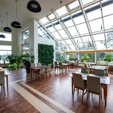 Ostaniec Hotel