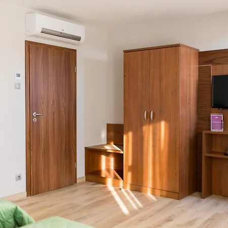 Hotel Ostaniec 3*
