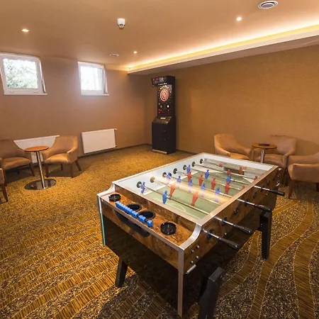 Ostaniec Hotel 3*